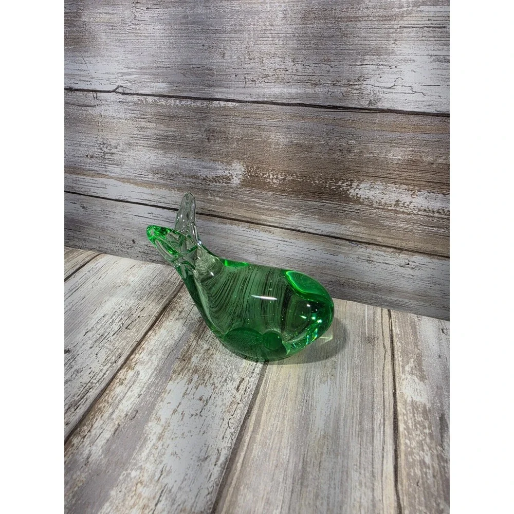 Vintage Green Art Glass Whale Figurine Hand Blown‎ Nautical Paperweight Decor